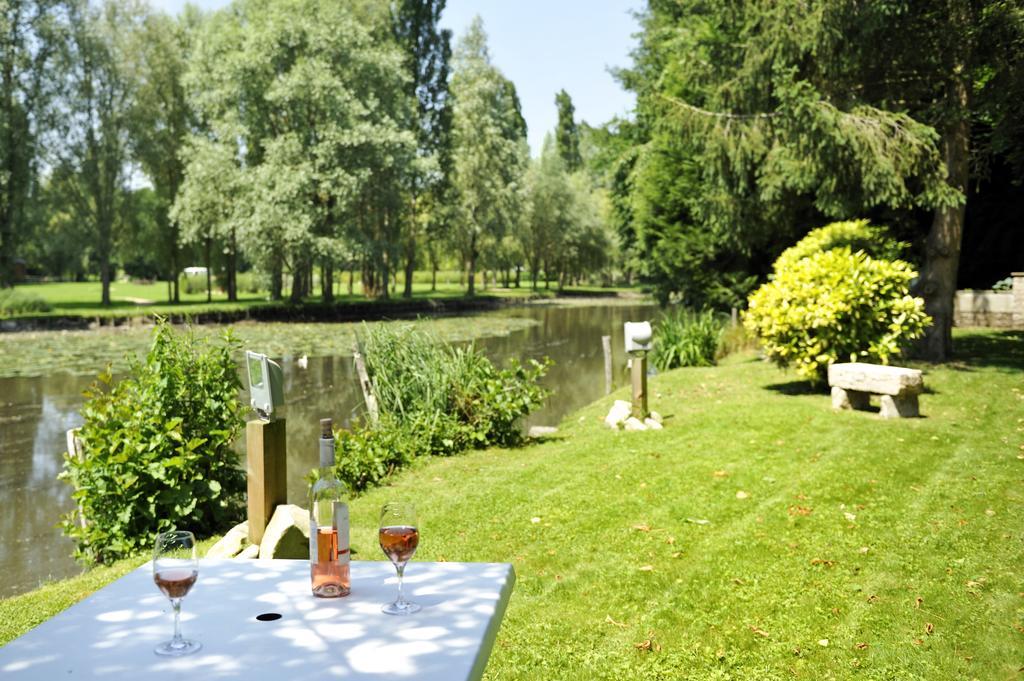 Hotel Le Saint-Jacques Cloyes-sur-le-Loir Esterno foto
