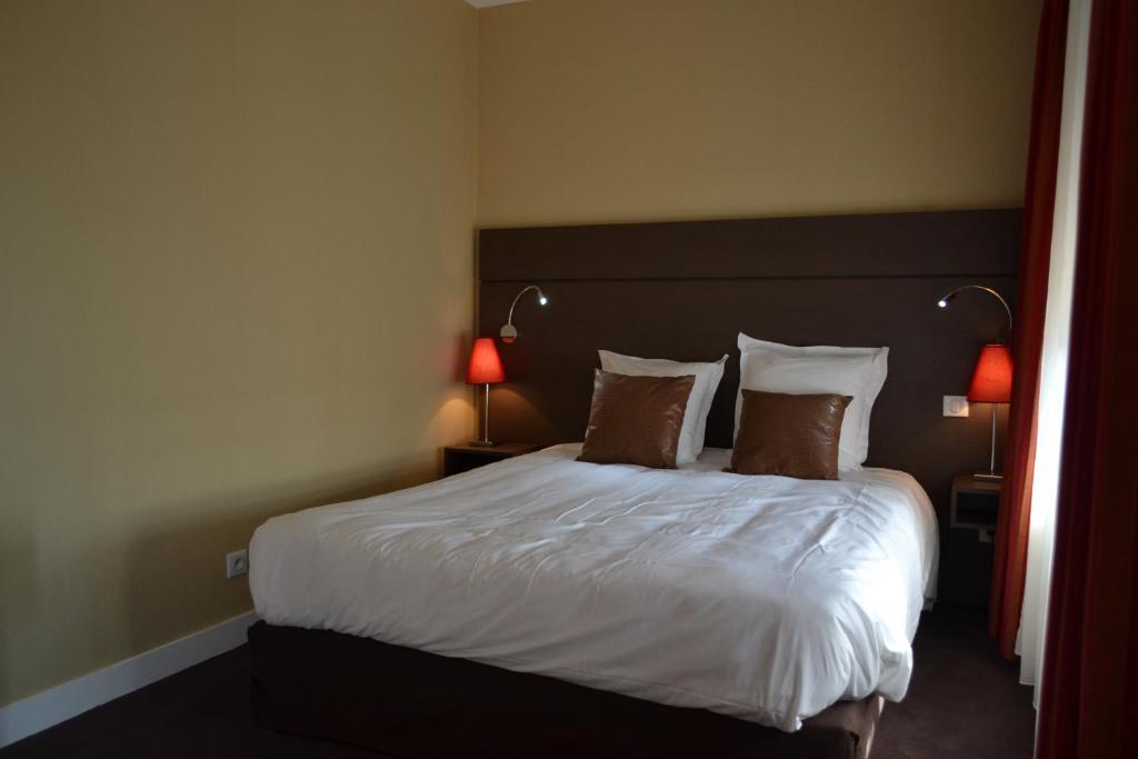 Hotel Le Saint-Jacques Cloyes-sur-le-Loir Camera foto